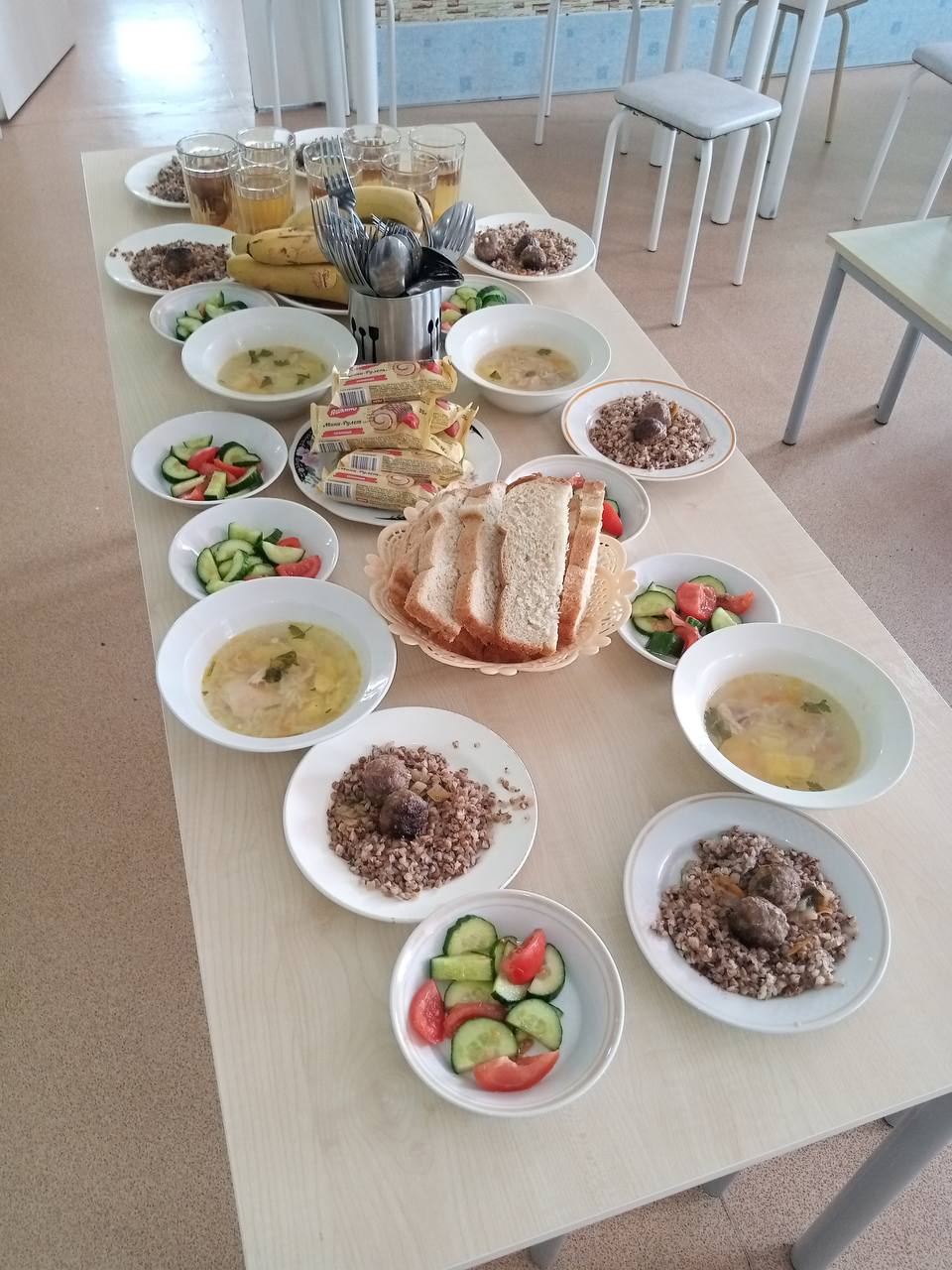 Изображения столовой.